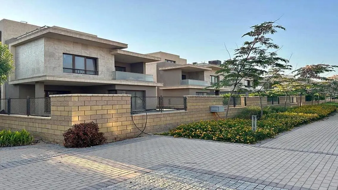 Luxury Villa for Sale with Spacious Area in Prime Location