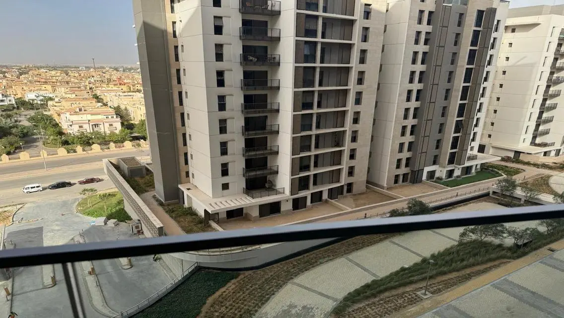 شقة رائعة للإيجار بمساحة 25000 متر