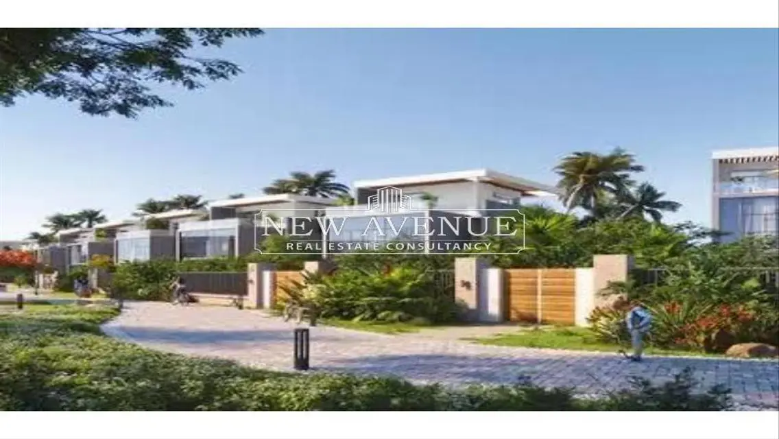 Luxury Apartment with Private Garden and Security Guard