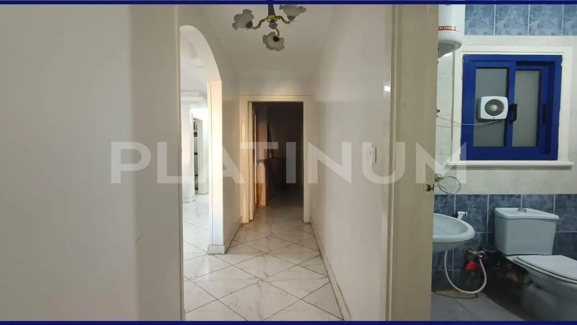 وحدة سكنية جديدة للإيجار بسعر مناسب
