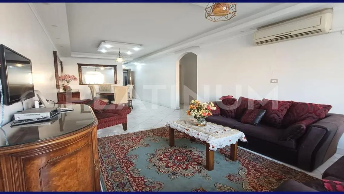 وحدة سكنية جديدة للإيجار بسعر مناسب