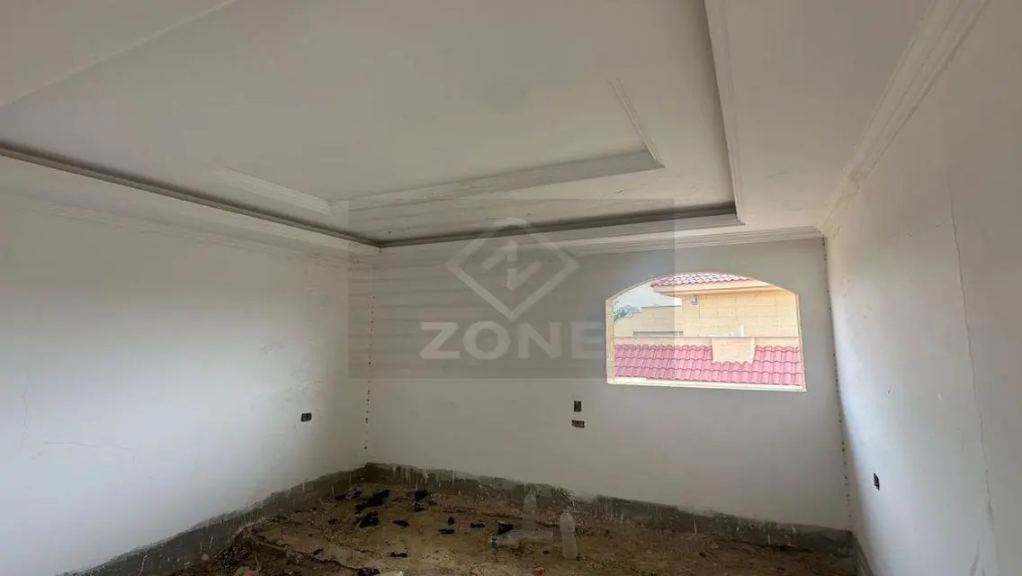 Luxury Property with Private Garden and Maid's Room