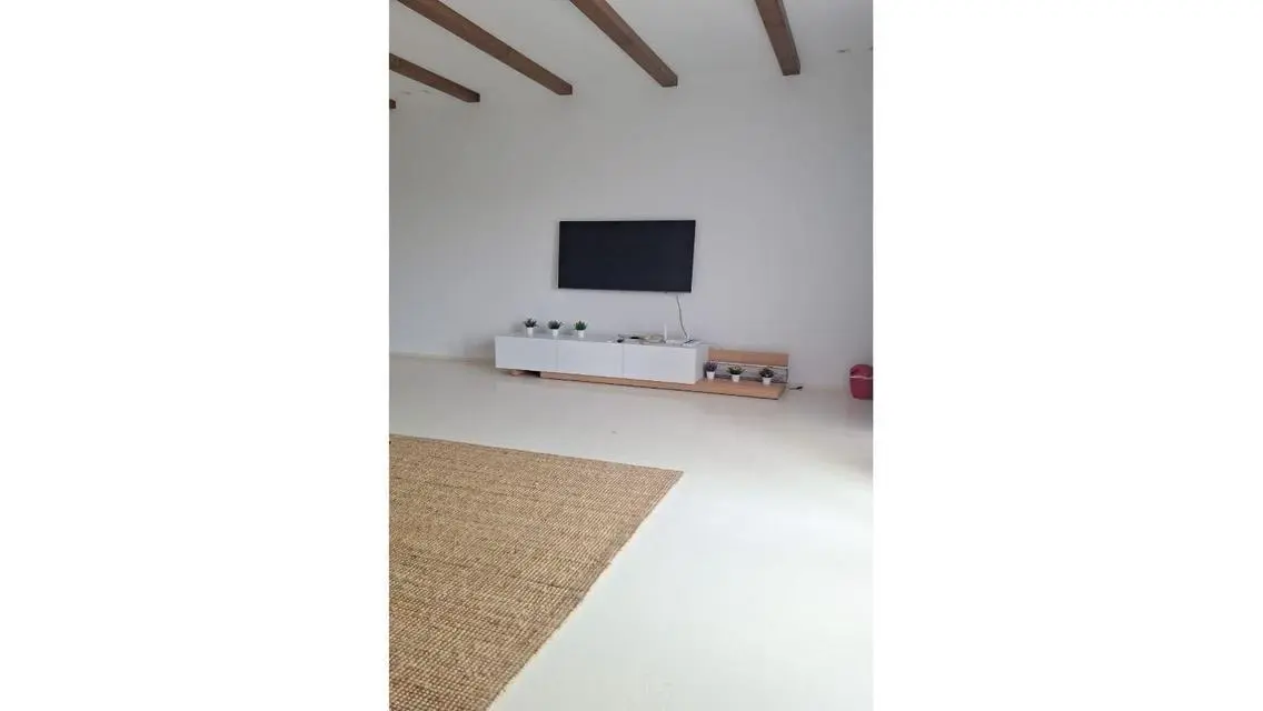 Luxurious 300 sqm Apartment at an Attractive Price