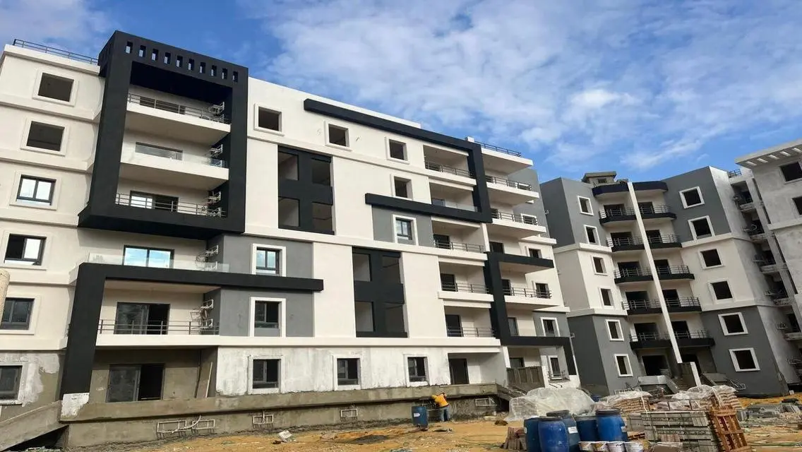 Stunning Apartment with Excellent Amenities in the City Center