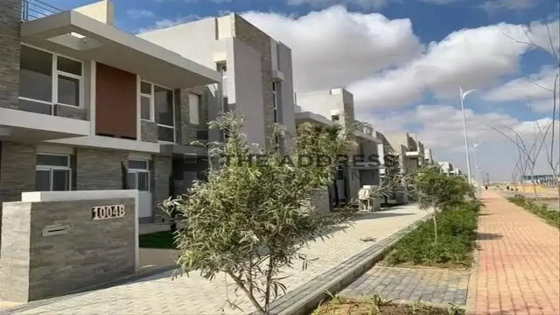 Luxurious Villa for Sale with Private Pool and Garden