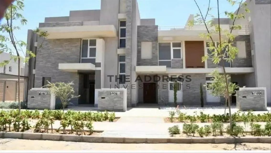 Luxurious Villa for Sale with Private Pool and Garden