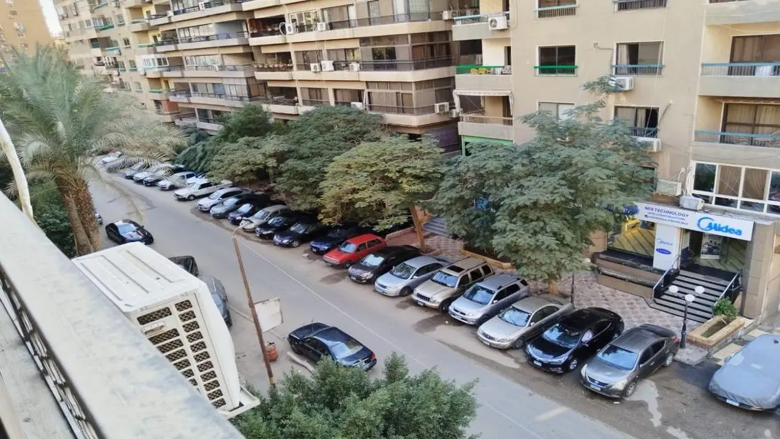 شقة فاخرة للبيع بمساحة 170 متر في قلب المدينة