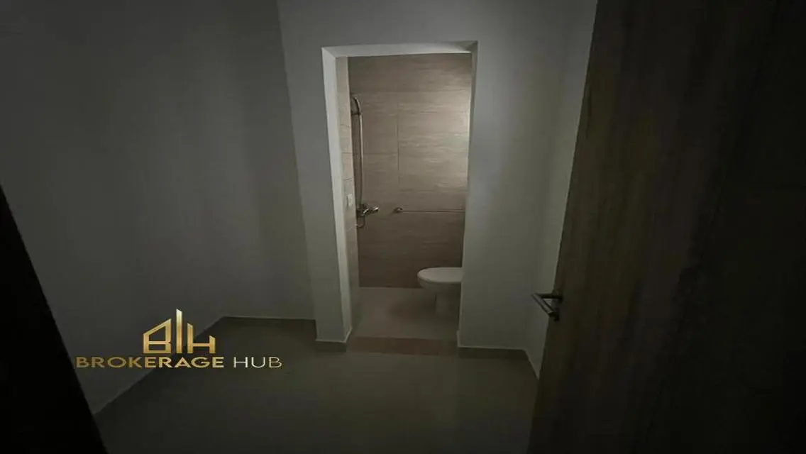 Luxury Apartment in Nourhan, Fifth Square