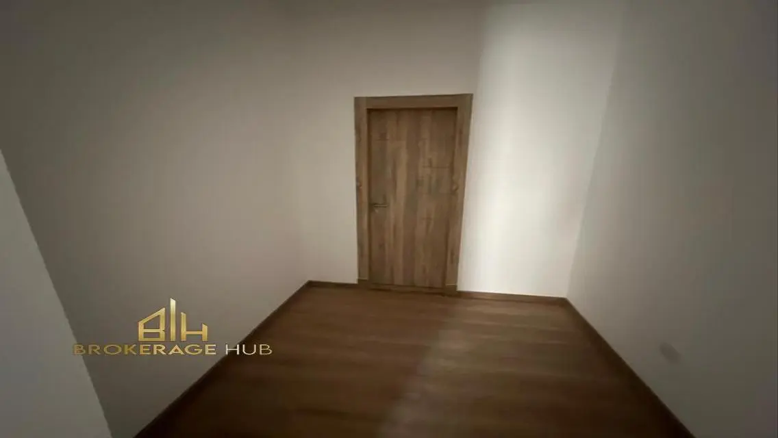Luxury Apartment in Nourhan, Fifth Square
