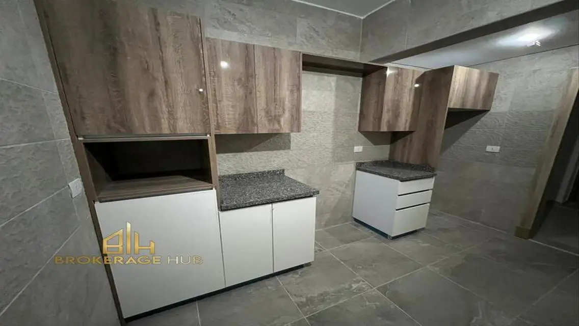 Luxury Apartment in Nourhan, Fifth Square