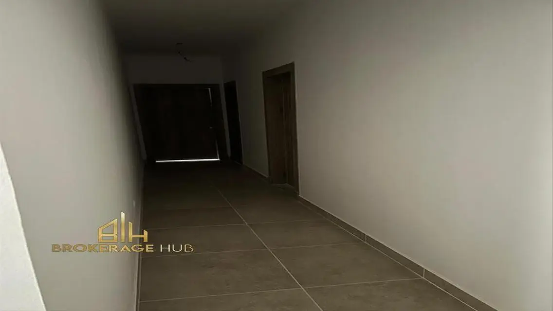 Luxury Apartment in Nourhan, Fifth Square