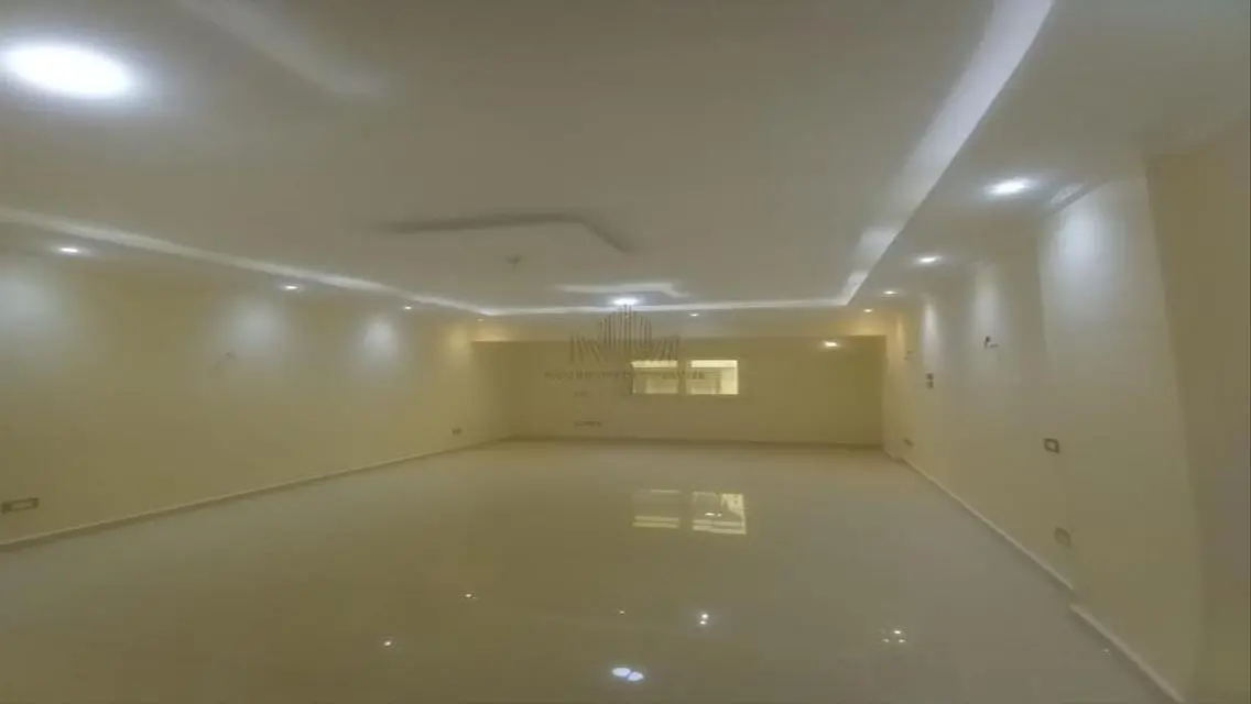 شقة مميزة بمساحة 31000 متر.