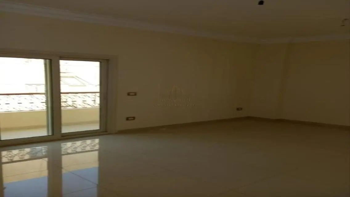 شقة مميزة بمساحة 31000 متر.