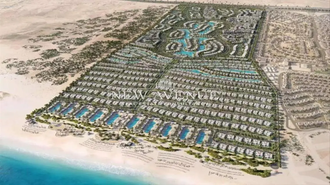 فيلا فاخرة للبيع مع شرفة وحوض سباحة للأطفال