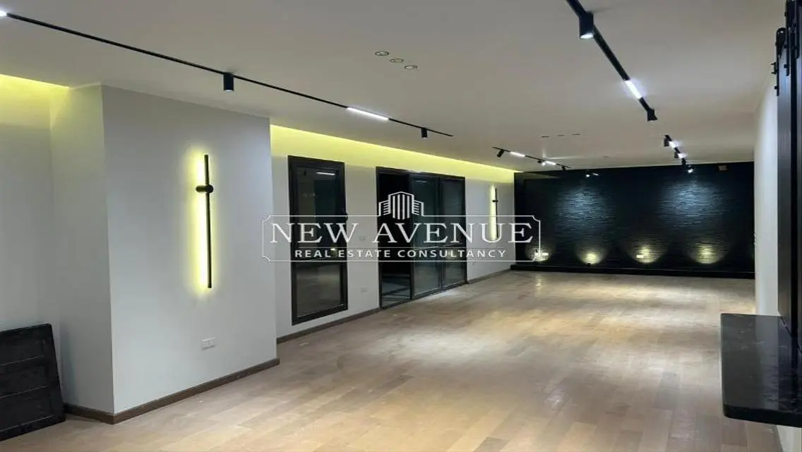Luxury Villa with Spacious Garden and Private Pool