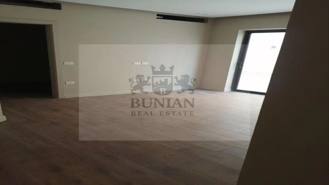 Luxury Villa with Private Garden and Pool in Belt Collins