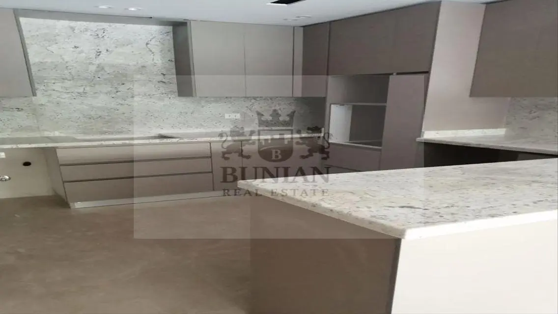 Luxury Villa with Private Garden and Pool in Belt Collins