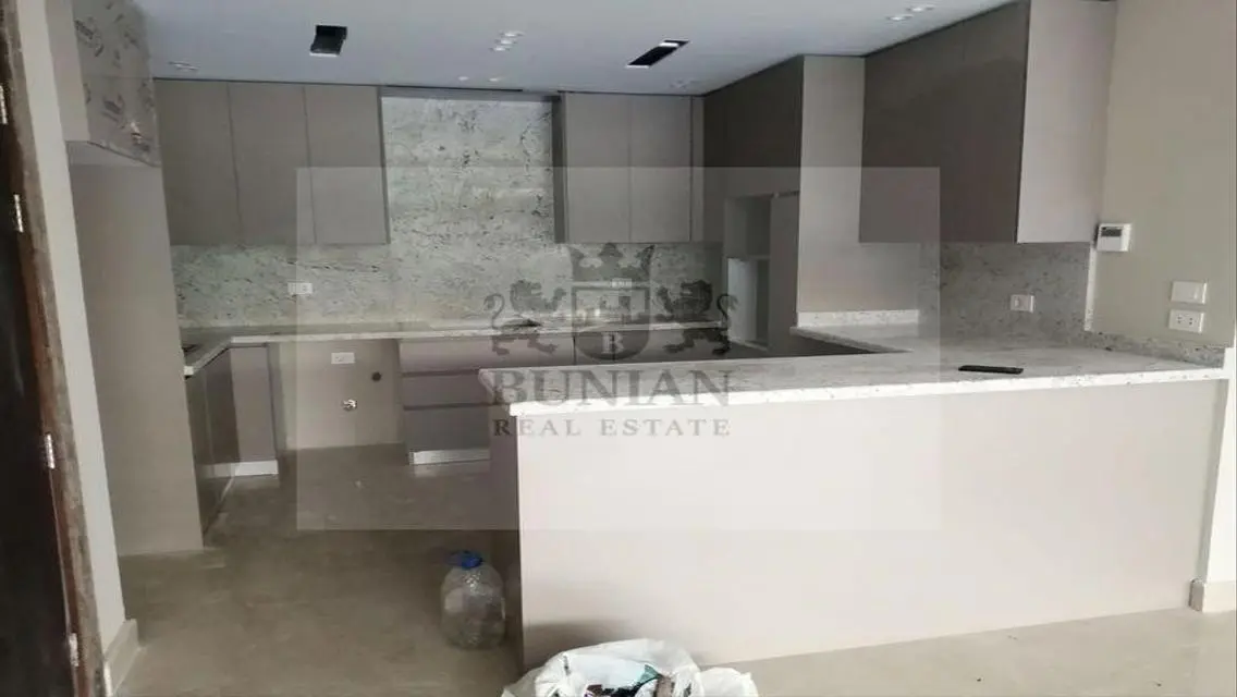 Luxury Villa with Private Garden and Pool in Belt Collins