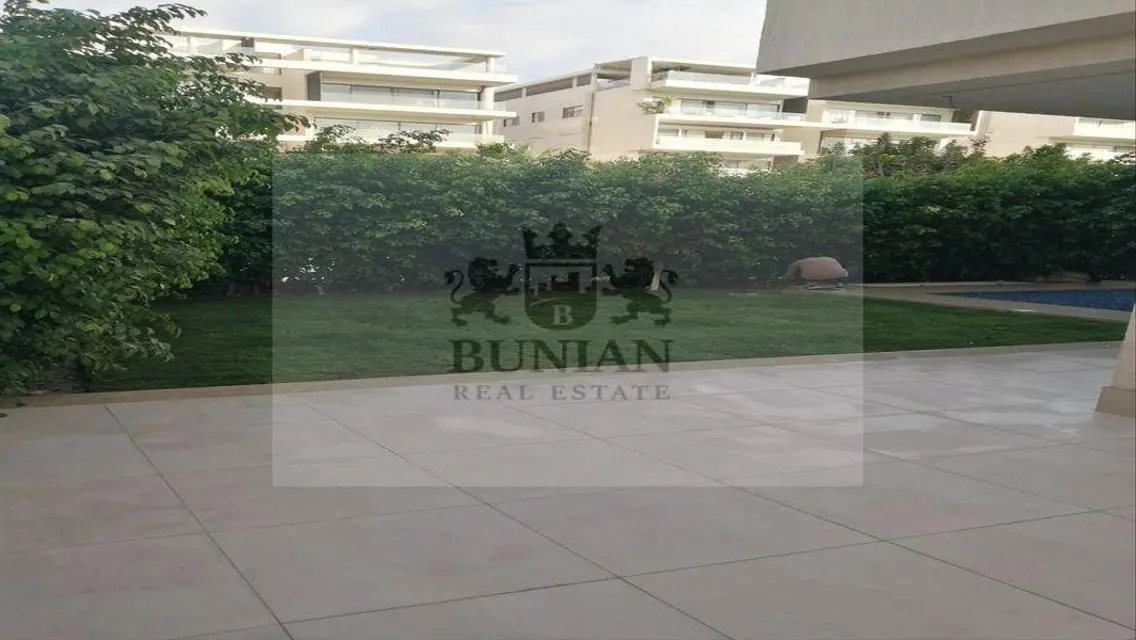 Luxury Villa with Private Garden and Pool in Belt Collins