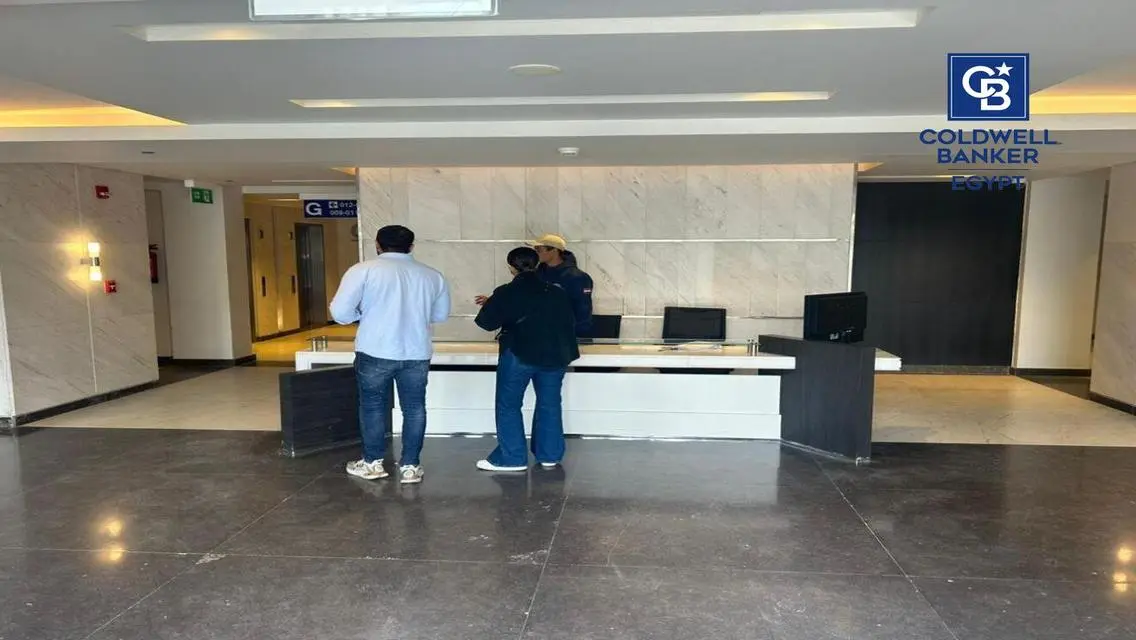 شقة حديثة للبيع بمساحة ممتازة في كايرو