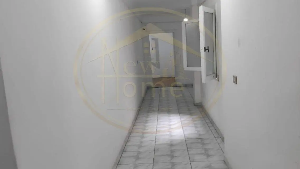 Administrative Headquarters for Rent - 130 m² in Laurent