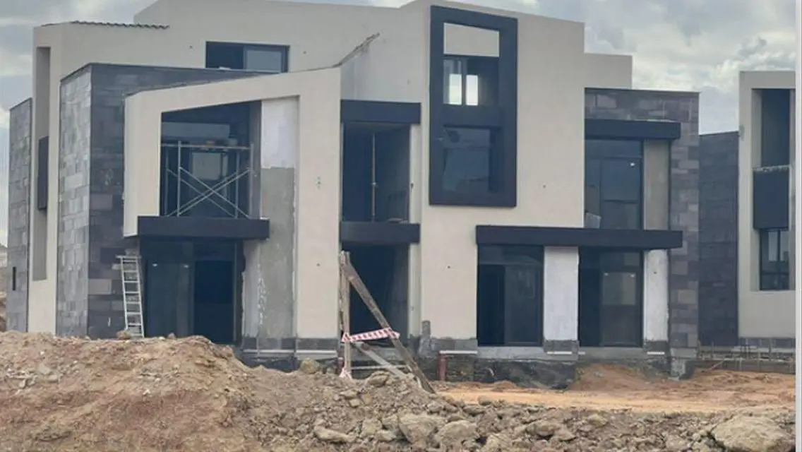 Luxury Villa with Multiple Rooms for Comfort