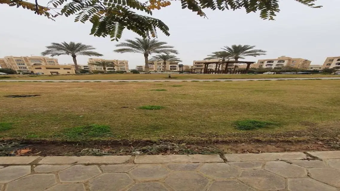 شقة للإيجار بسعر مميز في موقع ممتاز
