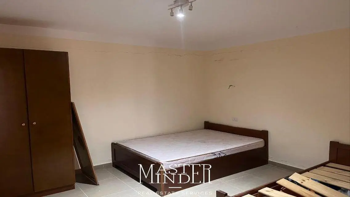 Spacious 1000 Meter Home for Sale