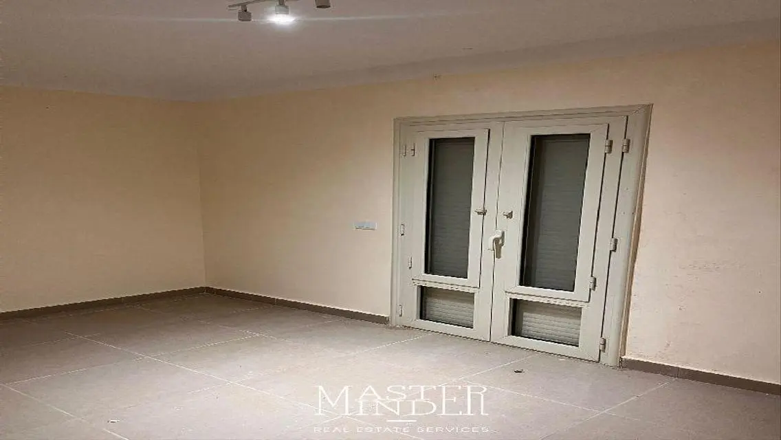 Spacious 1000 Meter Home for Sale