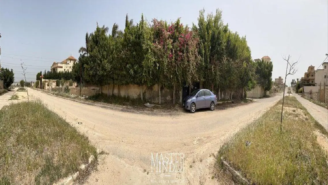 Spacious 1000 Meter Home for Sale