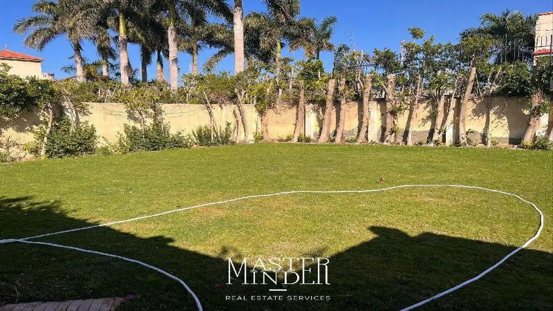 Spacious 1000 Meter Home for Sale
