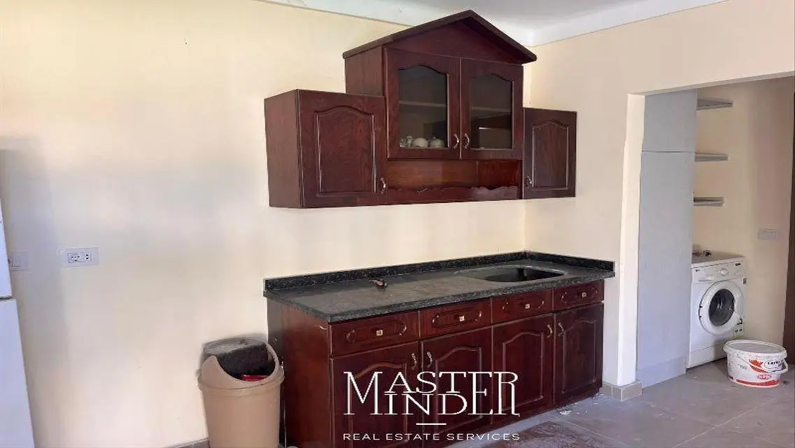 Spacious 1000 Meter Home for Sale