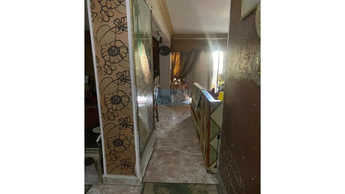 شقة فاخرة مع شرفة بسعر مغري