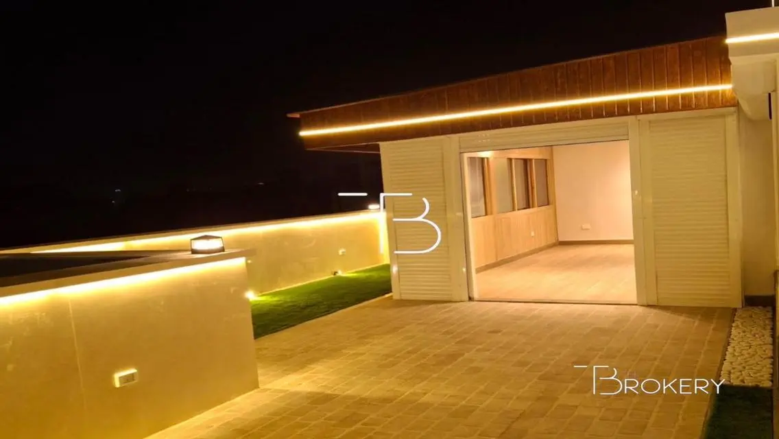 Luxurious Penthouse in Sheikh Zayed - Zayed Dunes