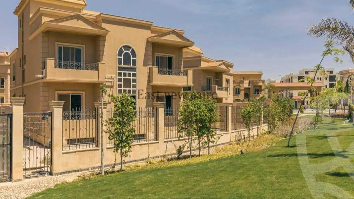 Luxury Home with Private Garden and Pool