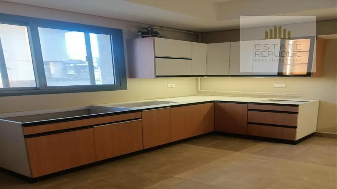 Luxurious Apartment for Sale with Lake View
