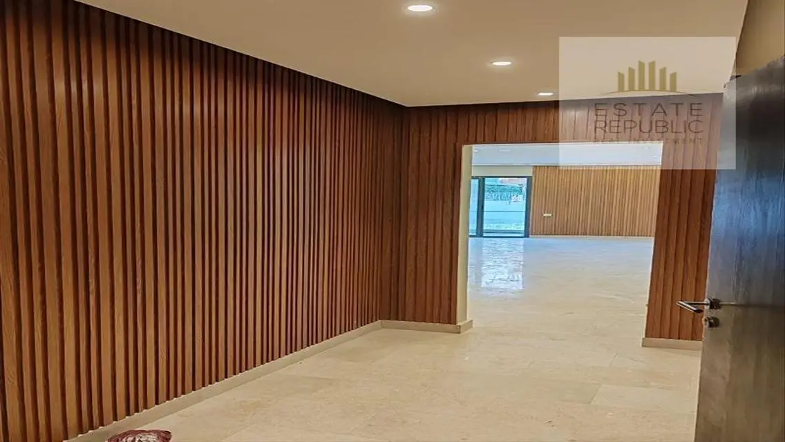 Luxurious Apartment for Sale with Lake View