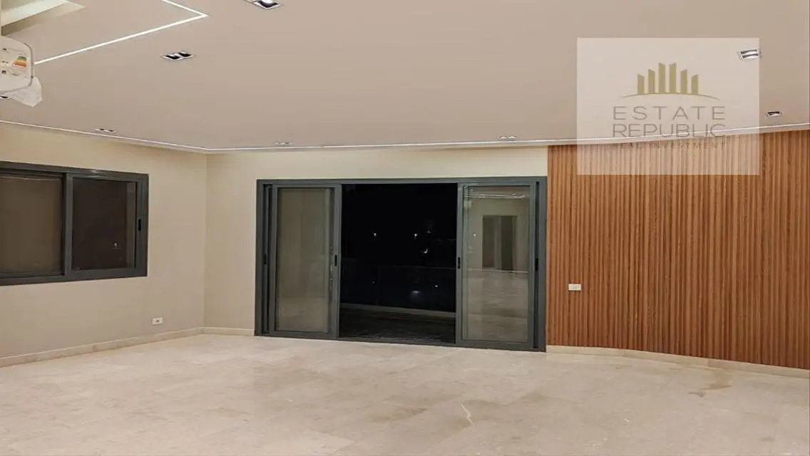 Luxurious Apartment for Sale with Lake View