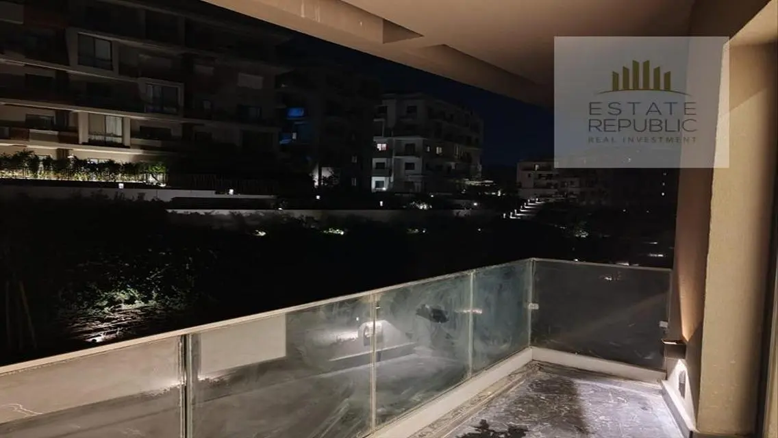 Luxurious Apartment for Sale with Lake View