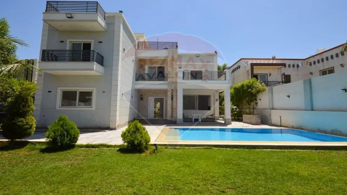 Luxury Apartment with Amenities in the Heart of the City