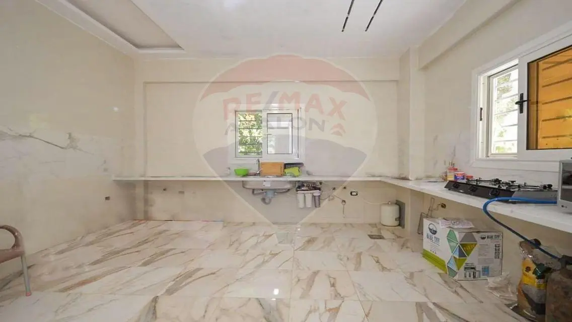 Luxury Apartment with Amenities in the Heart of the City