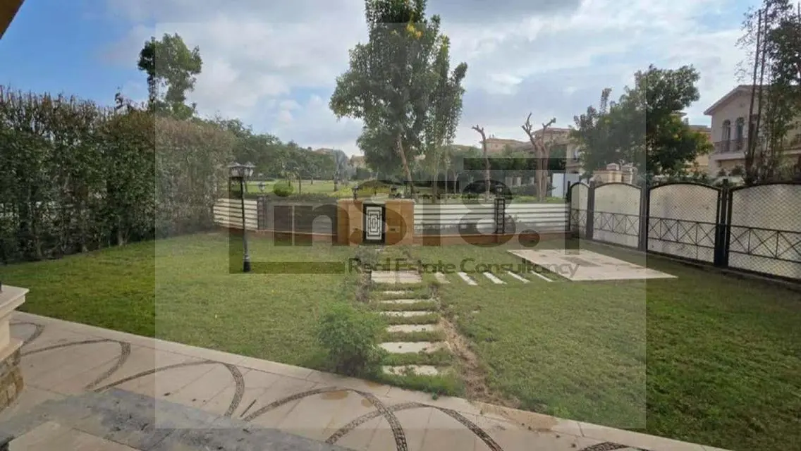 Luxury Villa for Sale in ST81 with Spacious Layout