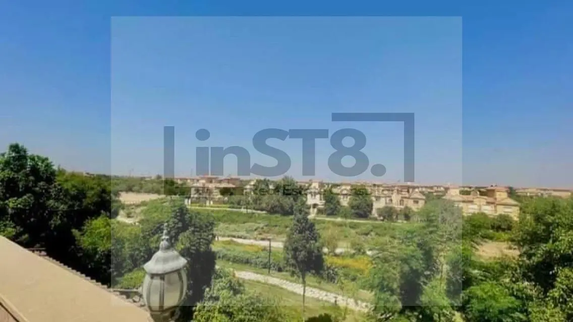 Luxury Villa for Sale in ST81 with Spacious Layout