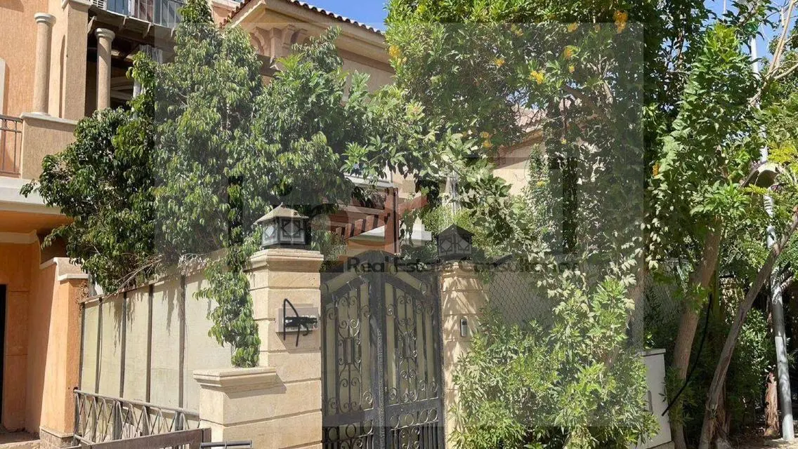 Luxury Villa for Sale in ST81 with Spacious Layout