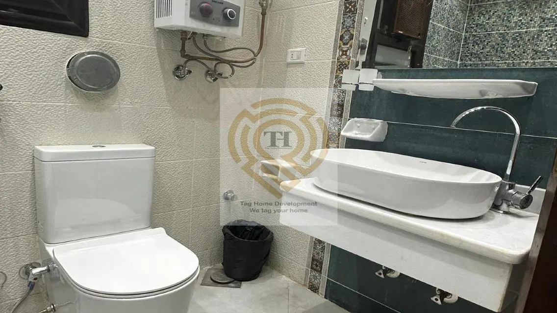 شقة مميزة للايجار ب235 متر في منطقة هادئة