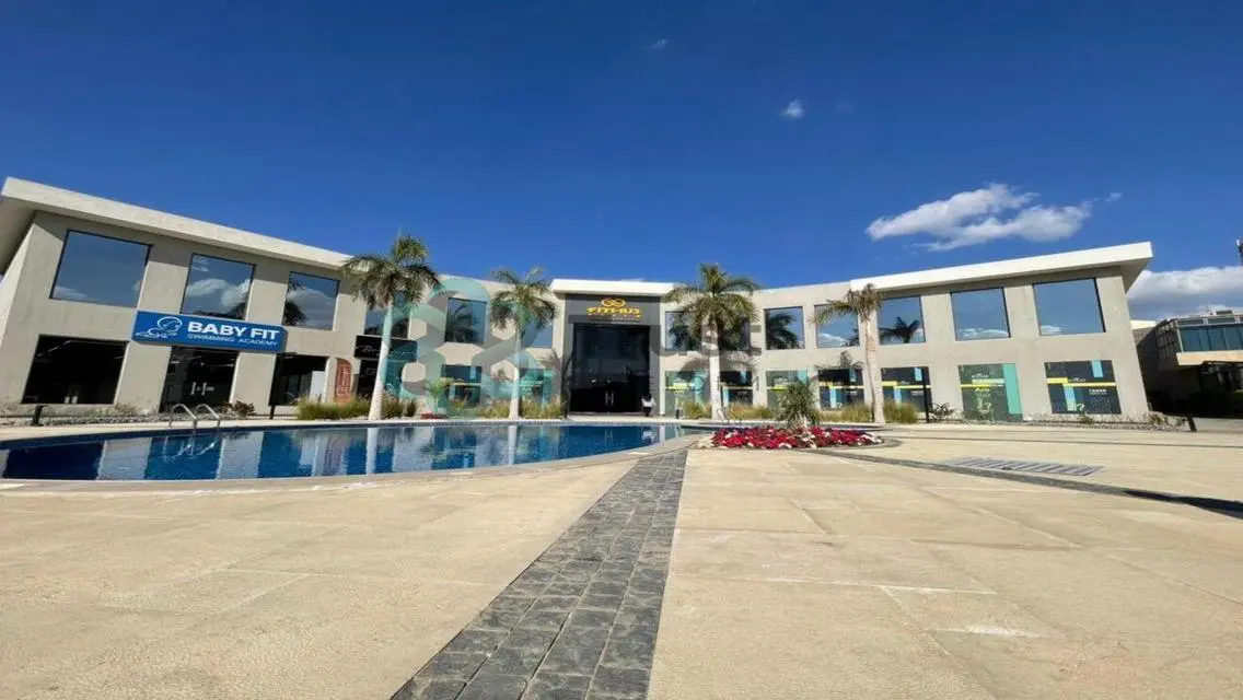 Premium Office Space for Sale - 800 Square Meters