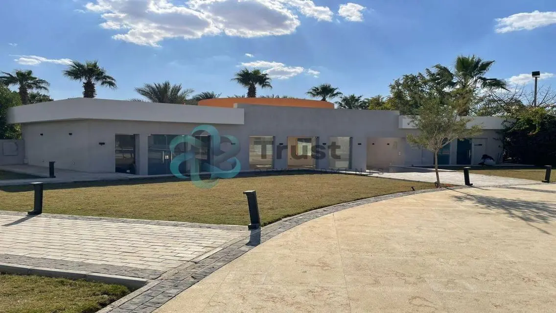 Premium Office Space for Sale - 800 Square Meters