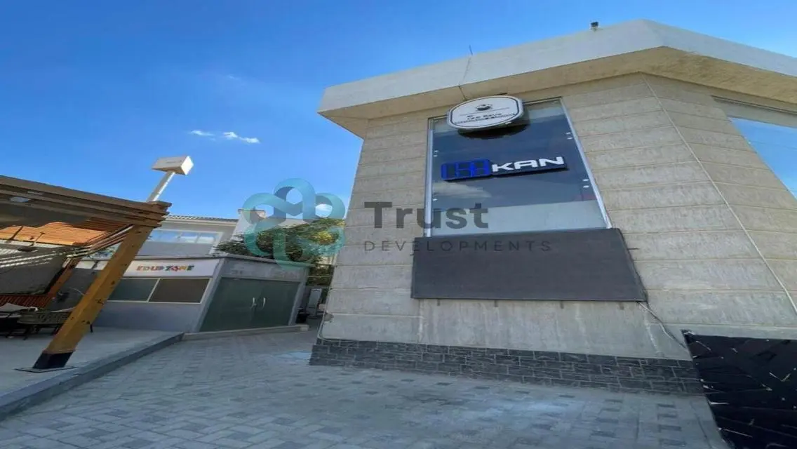 Premium Office Space for Sale - 800 Square Meters