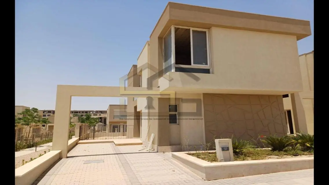 Luxury Villa for Sale in Creative City - 255 sqm