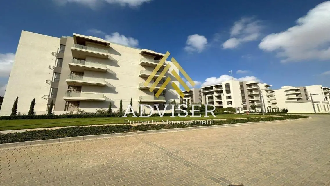 Luxury Villa for Sale with Expansive Space